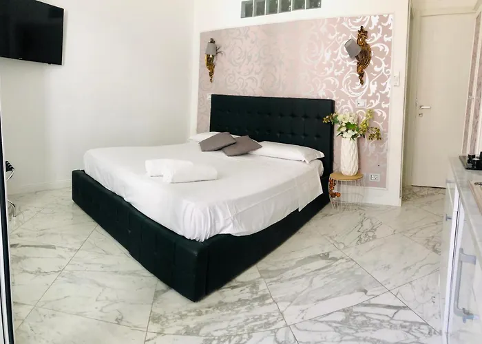 Parisa Bed & Breakfast