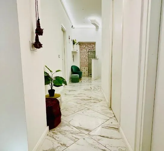 Parisa Bed & Breakfast